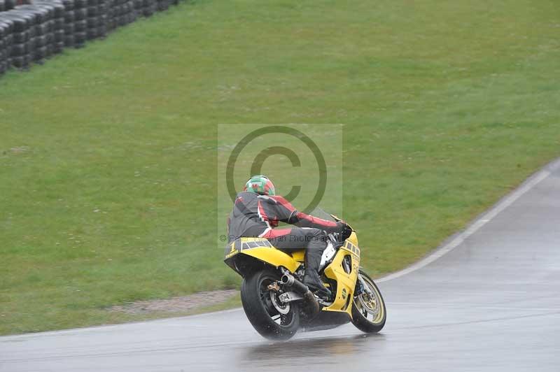 Motorcycle action photographs;anglesey circuit;anglesey trackday photographs;event digital images;eventdigitalimages;no limits trackday;oulton park circuit cheshire;peter wileman photography;trackday;trackday digital images;trackday photos;ty croes circuit wales