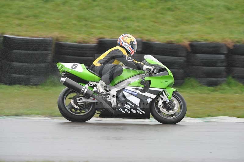 Motorcycle action photographs;anglesey circuit;anglesey trackday photographs;event digital images;eventdigitalimages;no limits trackday;oulton park circuit cheshire;peter wileman photography;trackday;trackday digital images;trackday photos;ty croes circuit wales