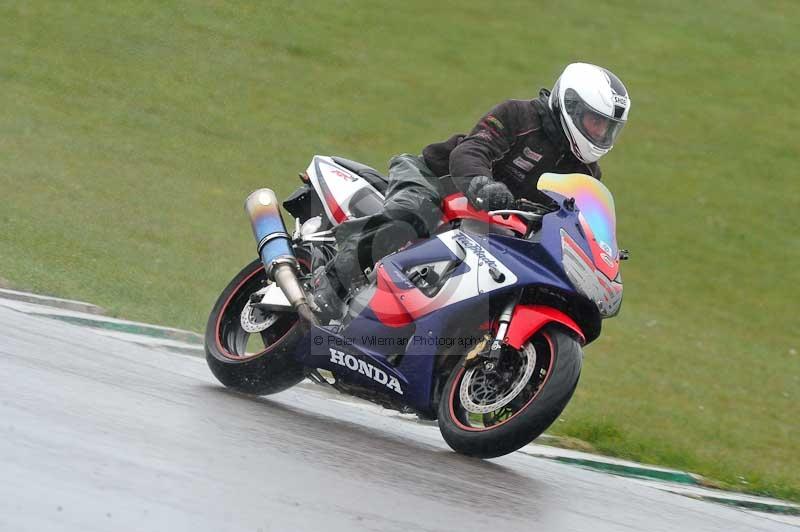 Motorcycle action photographs;anglesey circuit;anglesey trackday photographs;event digital images;eventdigitalimages;no limits trackday;oulton park circuit cheshire;peter wileman photography;trackday;trackday digital images;trackday photos;ty croes circuit wales