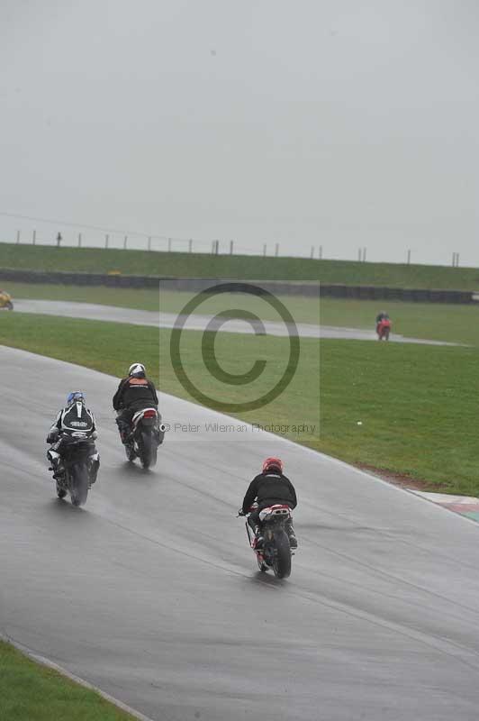 Motorcycle action photographs;anglesey circuit;anglesey trackday photographs;event digital images;eventdigitalimages;no limits trackday;oulton park circuit cheshire;peter wileman photography;trackday;trackday digital images;trackday photos;ty croes circuit wales