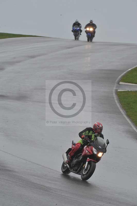 Motorcycle action photographs;anglesey circuit;anglesey trackday photographs;event digital images;eventdigitalimages;no limits trackday;oulton park circuit cheshire;peter wileman photography;trackday;trackday digital images;trackday photos;ty croes circuit wales