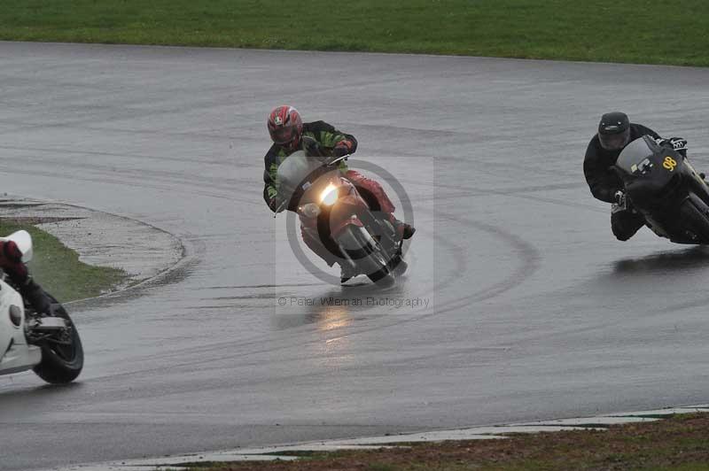 Motorcycle action photographs;anglesey circuit;anglesey trackday photographs;event digital images;eventdigitalimages;no limits trackday;oulton park circuit cheshire;peter wileman photography;trackday;trackday digital images;trackday photos;ty croes circuit wales