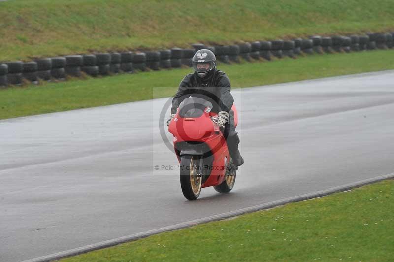Motorcycle action photographs;anglesey circuit;anglesey trackday photographs;event digital images;eventdigitalimages;no limits trackday;oulton park circuit cheshire;peter wileman photography;trackday;trackday digital images;trackday photos;ty croes circuit wales