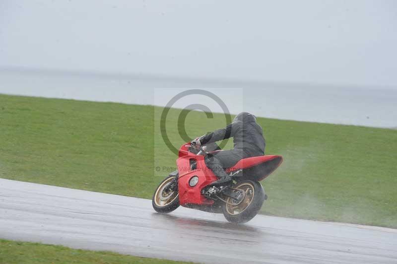 Motorcycle action photographs;anglesey circuit;anglesey trackday photographs;event digital images;eventdigitalimages;no limits trackday;oulton park circuit cheshire;peter wileman photography;trackday;trackday digital images;trackday photos;ty croes circuit wales