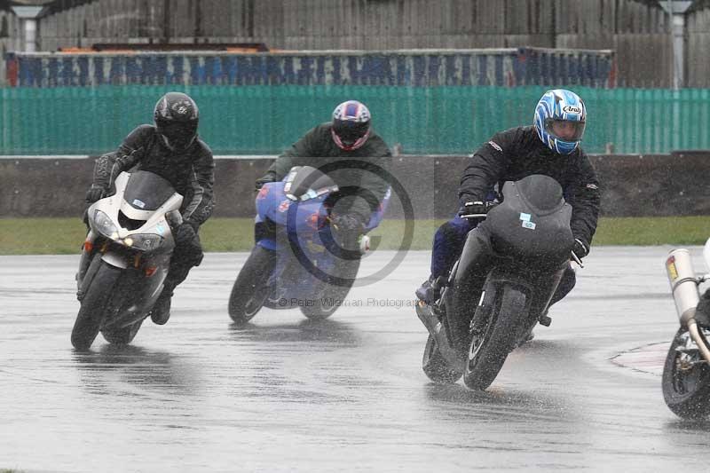 Motorcycle action photographs;Trackday digital images;event digital images;eventdigitalimages;no limits trackday;peter wileman photography;snetterton;snetterton circuit norfolk;snetterton photographs;trackday;trackday photos