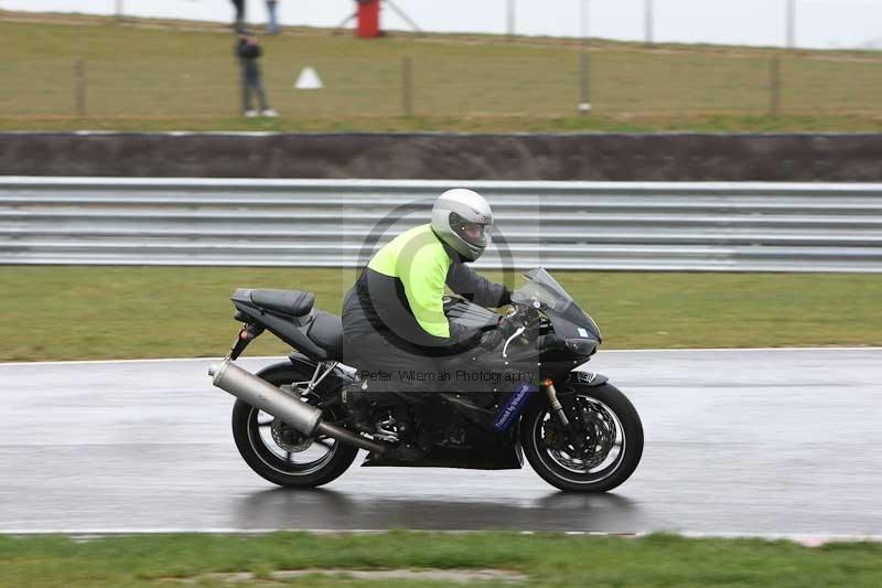 Motorcycle action photographs;Trackday digital images;event digital images;eventdigitalimages;no limits trackday;peter wileman photography;snetterton;snetterton circuit norfolk;snetterton photographs;trackday;trackday photos