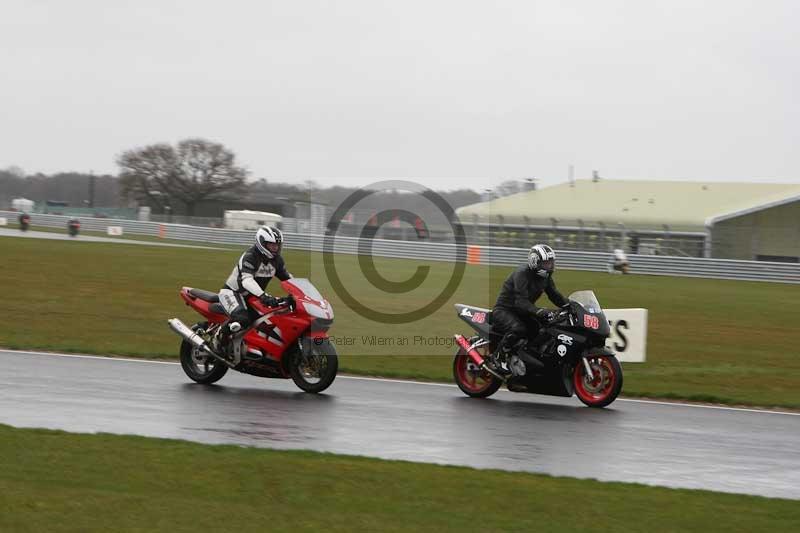 Motorcycle action photographs;Trackday digital images;event digital images;eventdigitalimages;no limits trackday;peter wileman photography;snetterton;snetterton circuit norfolk;snetterton photographs;trackday;trackday photos