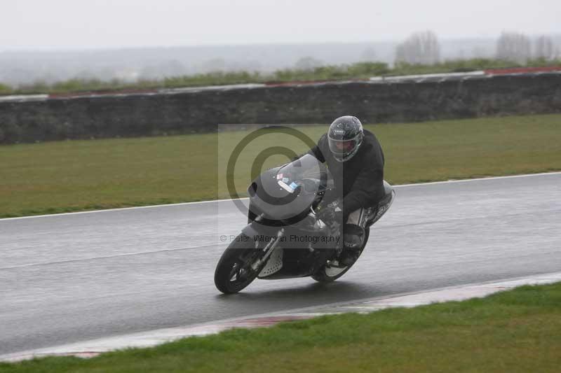 Motorcycle action photographs;Trackday digital images;event digital images;eventdigitalimages;no limits trackday;peter wileman photography;snetterton;snetterton circuit norfolk;snetterton photographs;trackday;trackday photos