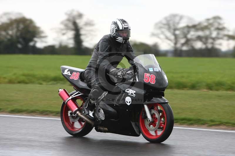 Motorcycle action photographs;Trackday digital images;event digital images;eventdigitalimages;no limits trackday;peter wileman photography;snetterton;snetterton circuit norfolk;snetterton photographs;trackday;trackday photos