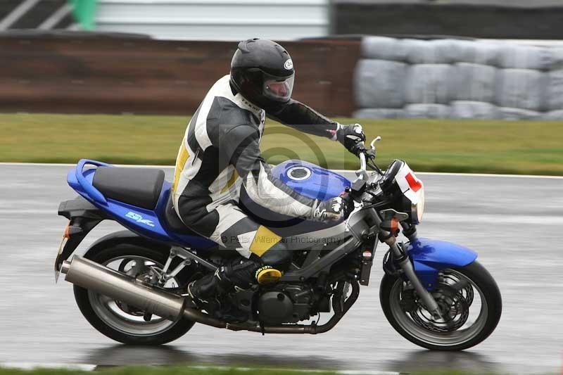 Motorcycle action photographs;Trackday digital images;event digital images;eventdigitalimages;no limits trackday;peter wileman photography;snetterton;snetterton circuit norfolk;snetterton photographs;trackday;trackday photos