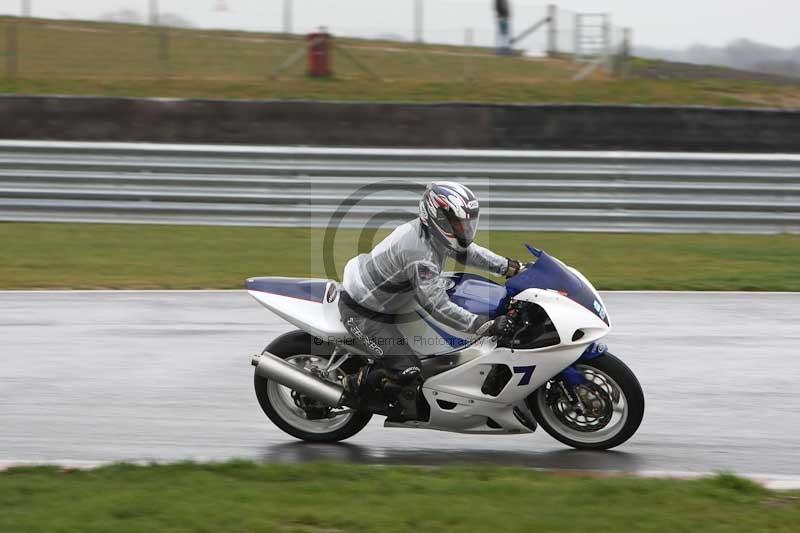Motorcycle action photographs;Trackday digital images;event digital images;eventdigitalimages;no limits trackday;peter wileman photography;snetterton;snetterton circuit norfolk;snetterton photographs;trackday;trackday photos