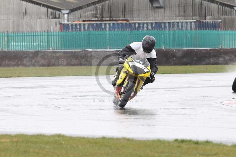 Motorcycle action photographs;Trackday digital images;event digital images;eventdigitalimages;no limits trackday;peter wileman photography;snetterton;snetterton circuit norfolk;snetterton photographs;trackday;trackday photos