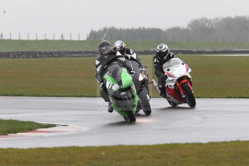 Motorcycle action photographs;Trackday digital images;event digital images;eventdigitalimages;no limits trackday;peter wileman photography;snetterton;snetterton circuit norfolk;snetterton photographs;trackday;trackday photos
