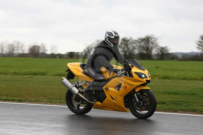 Motorcycle action photographs;Trackday digital images;event digital images;eventdigitalimages;no limits trackday;peter wileman photography;snetterton;snetterton circuit norfolk;snetterton photographs;trackday;trackday photos