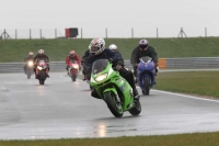 Motorcycle-action-photographs;Trackday-digital-images;event-digital-images;eventdigitalimages;no-limits-trackday;peter-wileman-photography;snetterton;snetterton-circuit-norfolk;snetterton-photographs;trackday;trackday-photos