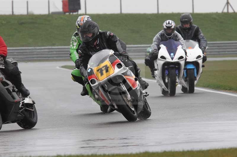 Motorcycle action photographs;Trackday digital images;event digital images;eventdigitalimages;no limits trackday;peter wileman photography;snetterton;snetterton circuit norfolk;snetterton photographs;trackday;trackday photos