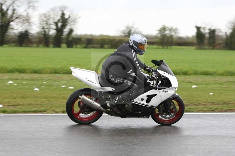Motorcycle action photographs;Trackday digital images;event digital images;eventdigitalimages;no limits trackday;peter wileman photography;snetterton;snetterton circuit norfolk;snetterton photographs;trackday;trackday photos