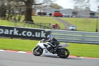 enduro-digital-images;event-digital-images;eventdigitalimages;no-limits-trackdays;oulton-no-limits-trackday;oulton-park-cheshire;oulton-trackday-photographs;peter-wileman-photography;racing-digital-images;trackday-digital-images;trackday-photos
