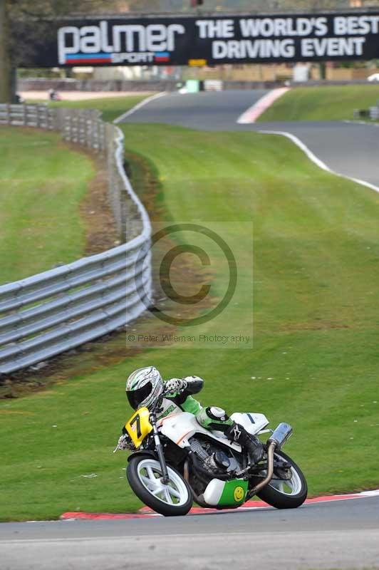 enduro digital images;event digital images;eventdigitalimages;no limits trackdays;oulton no limits trackday;oulton park cheshire;oulton trackday photographs;peter wileman photography;racing digital images;trackday digital images;trackday photos
