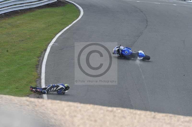 enduro digital images;event digital images;eventdigitalimages;no limits trackdays;oulton no limits trackday;oulton park cheshire;oulton trackday photographs;peter wileman photography;racing digital images;trackday digital images;trackday photos