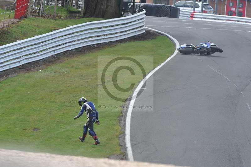enduro digital images;event digital images;eventdigitalimages;no limits trackdays;oulton no limits trackday;oulton park cheshire;oulton trackday photographs;peter wileman photography;racing digital images;trackday digital images;trackday photos