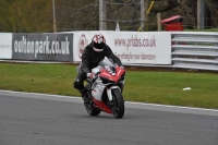 enduro-digital-images;event-digital-images;eventdigitalimages;no-limits-trackdays;oulton-no-limits-trackday;oulton-park-cheshire;oulton-trackday-photographs;peter-wileman-photography;racing-digital-images;trackday-digital-images;trackday-photos