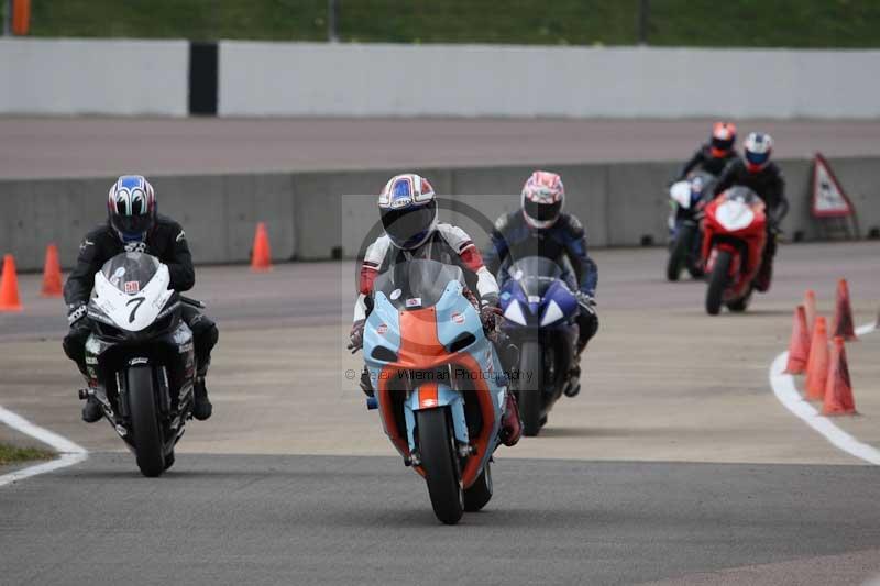 Rockingham no limits trackday;enduro digital images;event digital images;eventdigitalimages;no limits trackdays;peter wileman photography;racing digital images;rockingham raceway northamptonshire;rockingham trackday photographs;trackday digital images;trackday photos