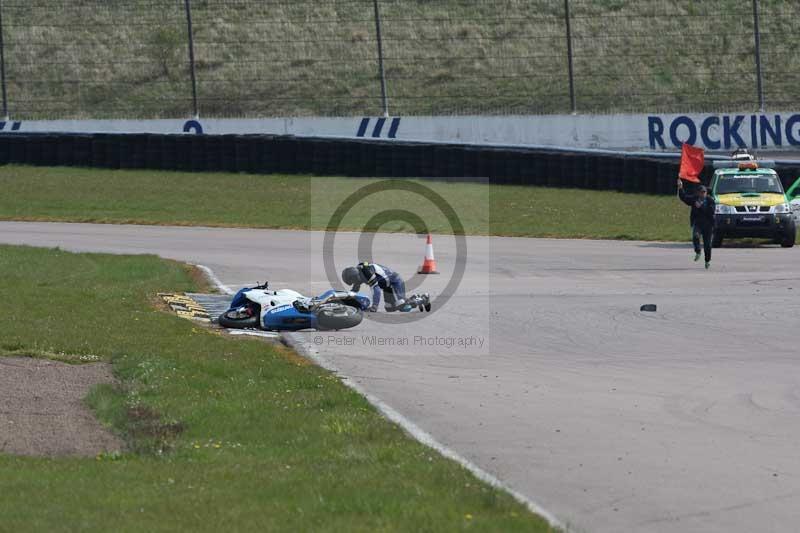 Rockingham no limits trackday;enduro digital images;event digital images;eventdigitalimages;no limits trackdays;peter wileman photography;racing digital images;rockingham raceway northamptonshire;rockingham trackday photographs;trackday digital images;trackday photos