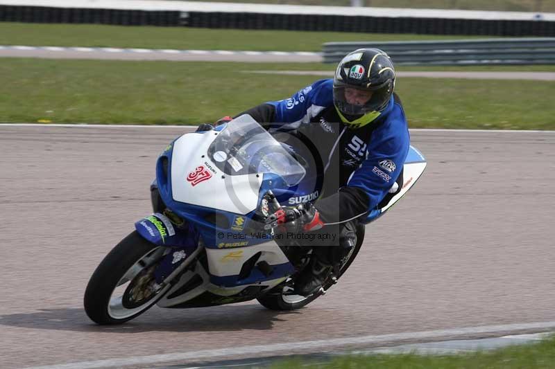 Rockingham no limits trackday;enduro digital images;event digital images;eventdigitalimages;no limits trackdays;peter wileman photography;racing digital images;rockingham raceway northamptonshire;rockingham trackday photographs;trackday digital images;trackday photos