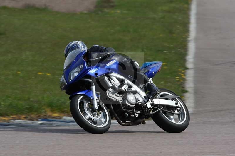 Rockingham no limits trackday;enduro digital images;event digital images;eventdigitalimages;no limits trackdays;peter wileman photography;racing digital images;rockingham raceway northamptonshire;rockingham trackday photographs;trackday digital images;trackday photos