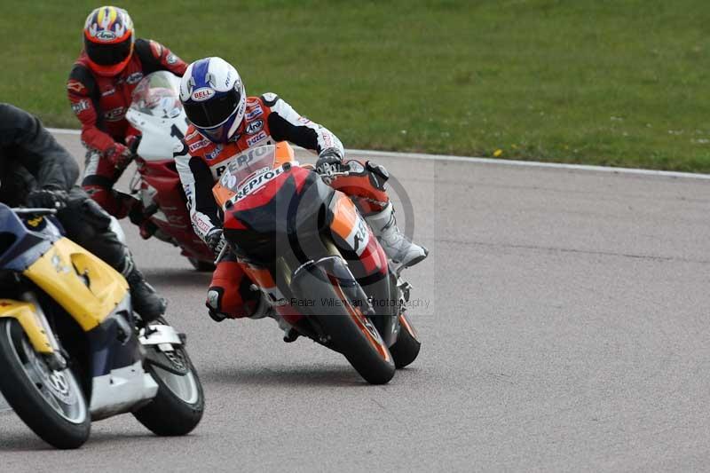 Rockingham no limits trackday;enduro digital images;event digital images;eventdigitalimages;no limits trackdays;peter wileman photography;racing digital images;rockingham raceway northamptonshire;rockingham trackday photographs;trackday digital images;trackday photos