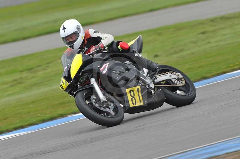 Motorcycle action photographs;donington;donington park leicestershire;donington photographs;event digital images;eventdigitalimages;no limits trackday;peter wileman photography;trackday;trackday digital images;trackday photos