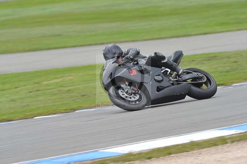 Motorcycle action photographs;donington;donington park leicestershire;donington photographs;event digital images;eventdigitalimages;no limits trackday;peter wileman photography;trackday;trackday digital images;trackday photos