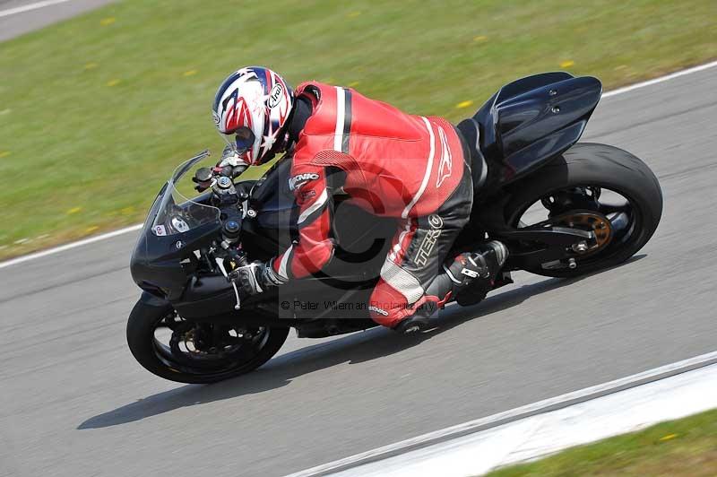 Motorcycle action photographs;donington;donington park leicestershire;donington photographs;event digital images;eventdigitalimages;no limits trackday;peter wileman photography;trackday;trackday digital images;trackday photos