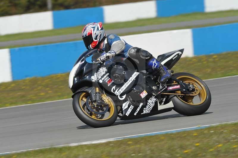Motorcycle action photographs;donington;donington park leicestershire;donington photographs;event digital images;eventdigitalimages;no limits trackday;peter wileman photography;trackday;trackday digital images;trackday photos