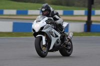 Motorcycle-action-photographs;donington;donington-park-leicestershire;donington-photographs;event-digital-images;eventdigitalimages;no-limits-trackday;peter-wileman-photography;trackday;trackday-digital-images;trackday-photos