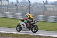 Motorcycle-action-photographs;donington;donington-park-leicestershire;donington-photographs;event-digital-images;eventdigitalimages;no-limits-trackday;peter-wileman-photography;trackday;trackday-digital-images;trackday-photos