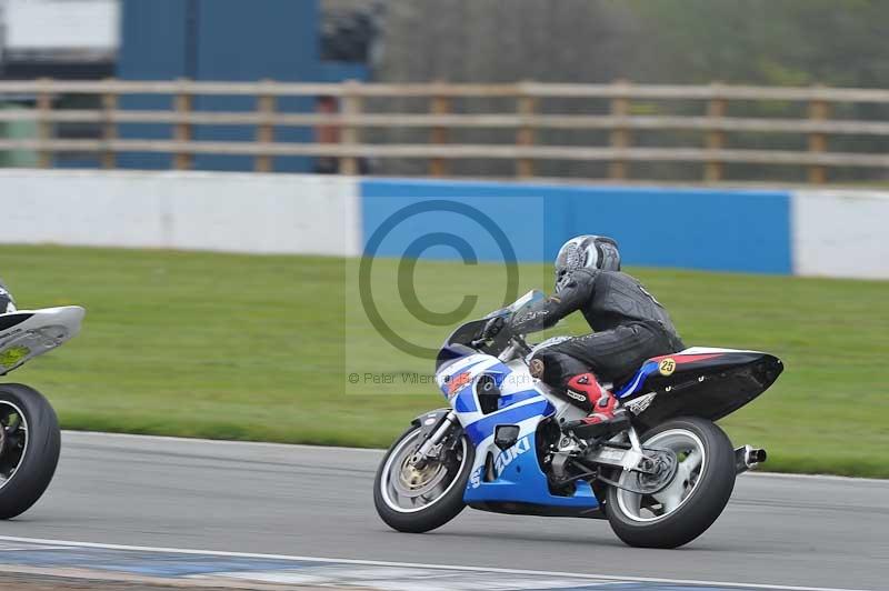 Motorcycle action photographs;donington;donington park leicestershire;donington photographs;event digital images;eventdigitalimages;no limits trackday;peter wileman photography;trackday;trackday digital images;trackday photos