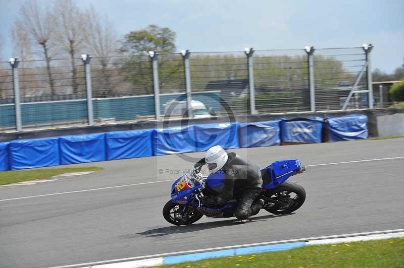 Motorcycle action photographs;donington;donington park leicestershire;donington photographs;event digital images;eventdigitalimages;no limits trackday;peter wileman photography;trackday;trackday digital images;trackday photos