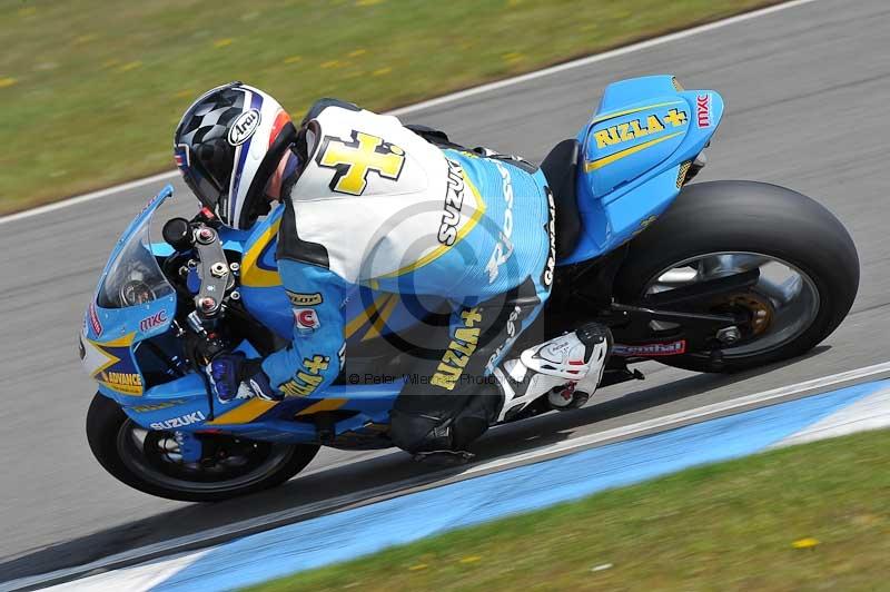 Motorcycle action photographs;donington;donington park leicestershire;donington photographs;event digital images;eventdigitalimages;no limits trackday;peter wileman photography;trackday;trackday digital images;trackday photos