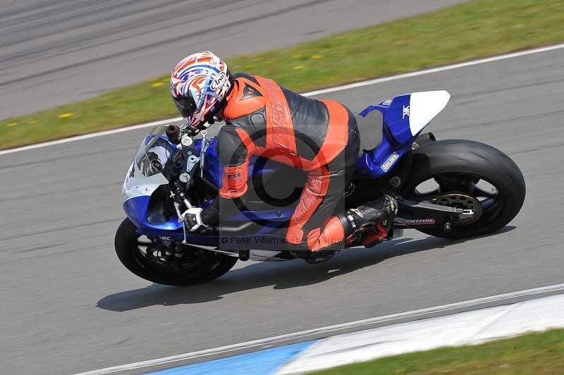 Motorcycle action photographs;donington;donington park leicestershire;donington photographs;event digital images;eventdigitalimages;no limits trackday;peter wileman photography;trackday;trackday digital images;trackday photos