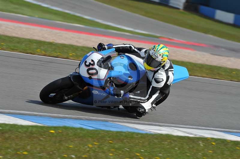 Motorcycle action photographs;donington;donington park leicestershire;donington photographs;event digital images;eventdigitalimages;no limits trackday;peter wileman photography;trackday;trackday digital images;trackday photos