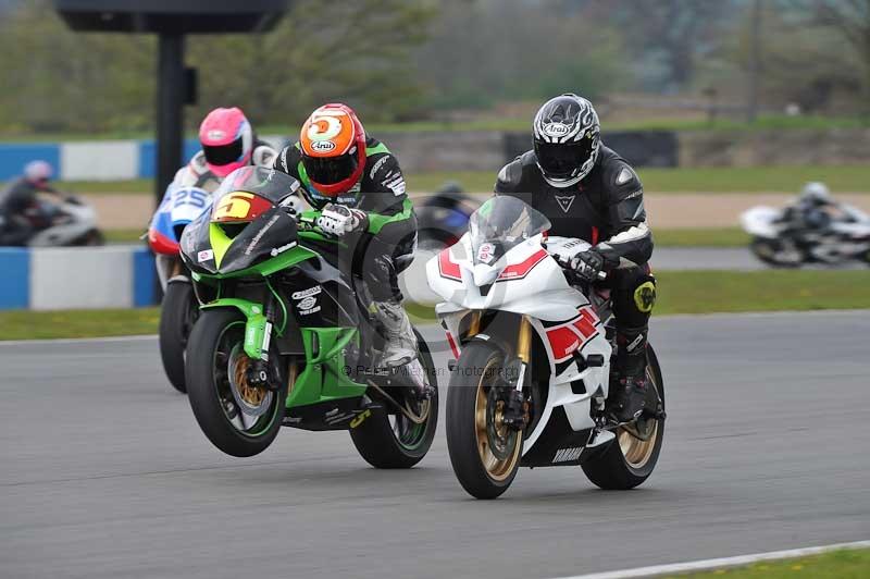 Motorcycle action photographs;donington;donington park leicestershire;donington photographs;event digital images;eventdigitalimages;no limits trackday;peter wileman photography;trackday;trackday digital images;trackday photos