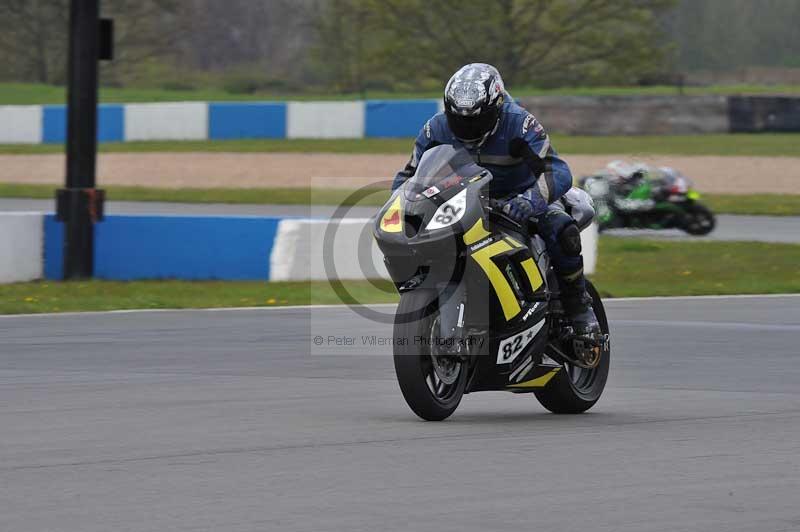 Motorcycle action photographs;donington;donington park leicestershire;donington photographs;event digital images;eventdigitalimages;no limits trackday;peter wileman photography;trackday;trackday digital images;trackday photos