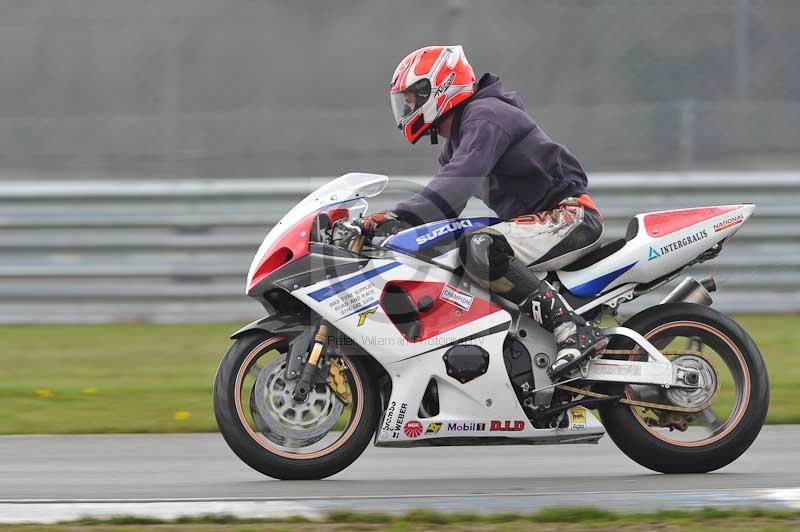 Motorcycle action photographs;donington;donington park leicestershire;donington photographs;event digital images;eventdigitalimages;no limits trackday;peter wileman photography;trackday;trackday digital images;trackday photos