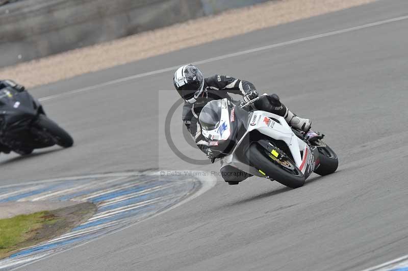 Motorcycle action photographs;donington;donington park leicestershire;donington photographs;event digital images;eventdigitalimages;no limits trackday;peter wileman photography;trackday;trackday digital images;trackday photos
