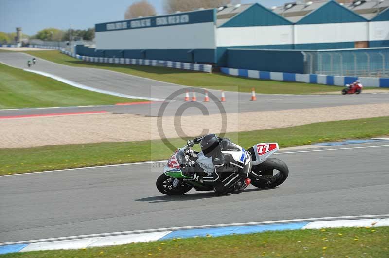 Motorcycle action photographs;donington;donington park leicestershire;donington photographs;event digital images;eventdigitalimages;no limits trackday;peter wileman photography;trackday;trackday digital images;trackday photos