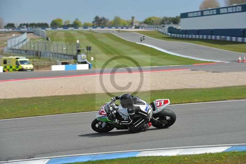 Motorcycle action photographs;donington;donington park leicestershire;donington photographs;event digital images;eventdigitalimages;no limits trackday;peter wileman photography;trackday;trackday digital images;trackday photos