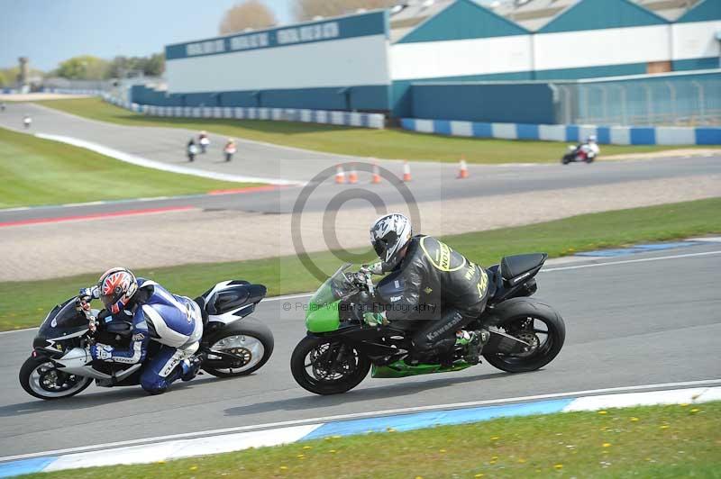 Motorcycle action photographs;donington;donington park leicestershire;donington photographs;event digital images;eventdigitalimages;no limits trackday;peter wileman photography;trackday;trackday digital images;trackday photos