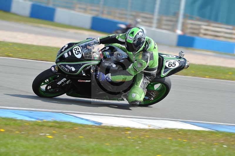 Motorcycle action photographs;donington;donington park leicestershire;donington photographs;event digital images;eventdigitalimages;no limits trackday;peter wileman photography;trackday;trackday digital images;trackday photos